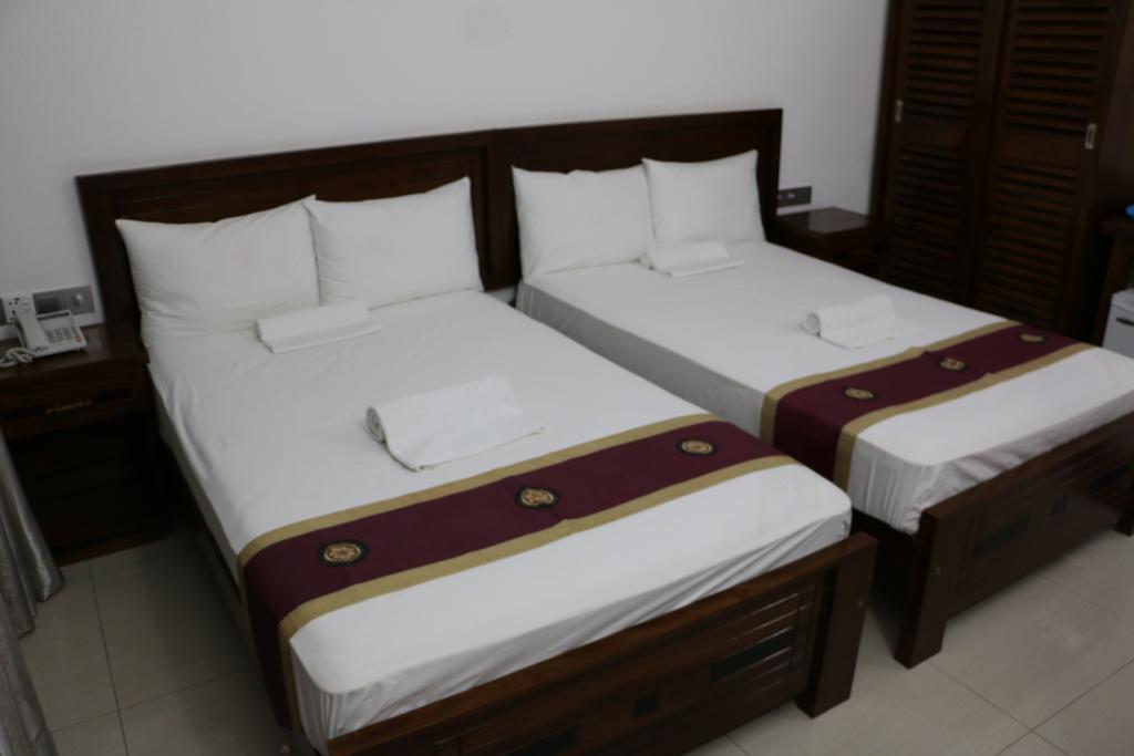 Us Hotel Jaffna Exterior photo