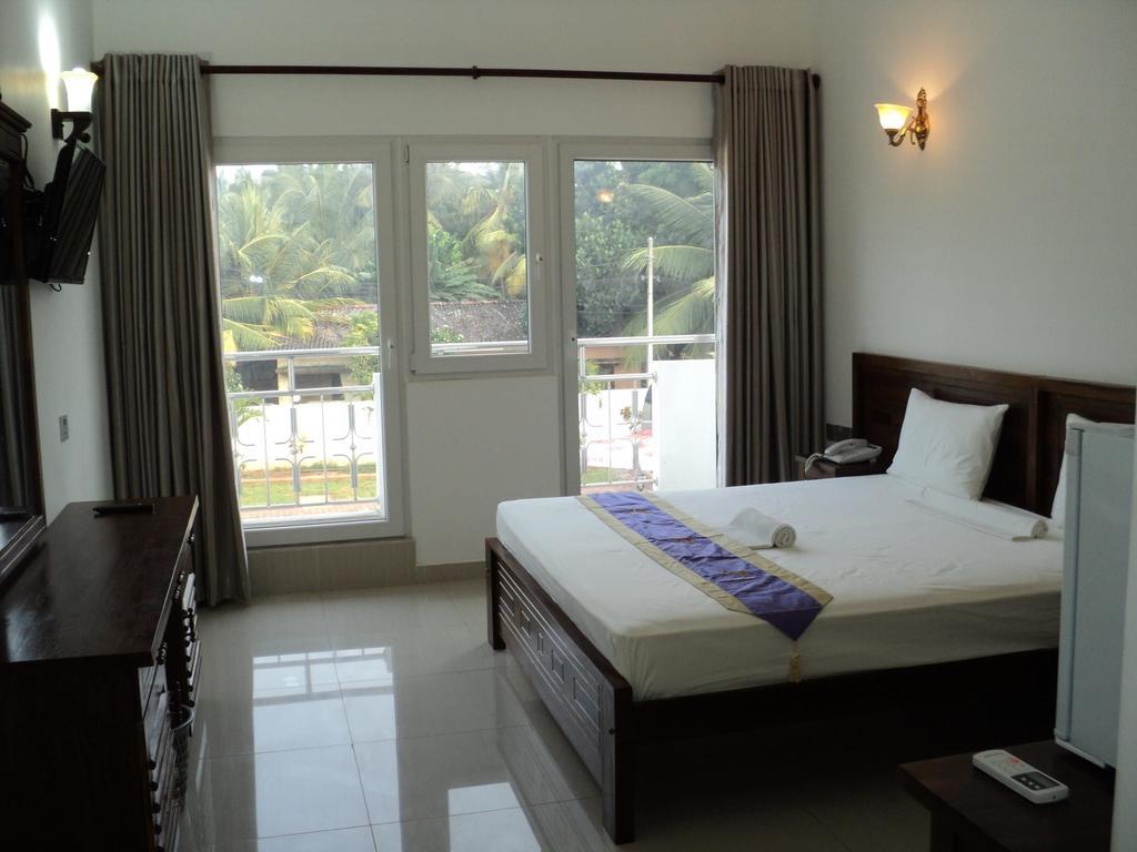 Us Hotel Jaffna Room photo