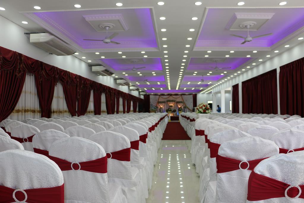 Us Hotel Jaffna Exterior photo